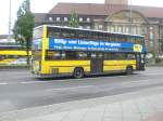 berlin MAN-Doppeldecker auf der Linie 237 nach Staaken Fachinger Stra�e am S+U Bahnhof Rathaus Spandau.