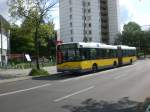 berlin Solaris Urbino auf der Linie X11 nach S-Bahnhof Sch�neweide am U-Bahnhof Johannisthaler Chaussee.