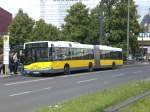 berlin Solaris Urbino auf der Linie 100 nach S+U Bahnhof Zoologischer Garten am S+U Bahnhof Alexanderplatz.