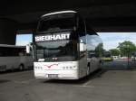 Neoplan Starliner Dieser Neoplan Starliner von Sieghart, stand am 24.07.'09 auf dem Busparkplatz an der Semperoper, in Dresden