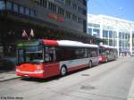 Solaris Urbino Solaris 293 auf der Linie 660 (sp�ter 765) am 1.8.09 beim Hauptbahnhof. Dahinter steht der Wagen 209 auf der Linie 7, die an Sonn- und Feiertagen nur mit Solobussen betrieben wird.