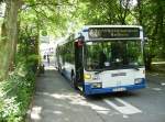 wuppertaler-stadtwerke Mercedes 0 405 G 9661 auf Linie 620 nach Remscheid-L�ttringhausen Rathaus Hst Wuppertal Kuckelsberg
