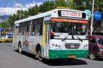lhasa Bus der Linie 109 am 20. Juli 2009 in Lhasa.