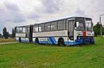 Ikarus 280 �berlandvariante mit der neueren T�rvariante
vor dem Technik-Museum in ...