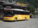 Postauto Setra S412 UL BE 401364 beim Bahnhof Meiringen!
Aufgenommen am 16.08.2009
