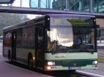 neunkirchen-saar Wagen 256 der NVG am fr�hen Samstagmorgen auf der Linie 302 aus Ottweiler kommend. Er wird sp�ter die Linie 305 nach Kohlhof befahren.