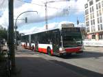 hamburg Mercedes-Benz O 530 II (Citaro Facelift) auf der Linie 5 nach Hauptbahnhof am U-Bahnhof Hoheluftbr�cke.