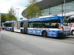 hamburger-hochbahn-ag-hha XXL-VanHool 8705,am ZOB in HH.,der f�r die EUROPA-Passage wirbt.