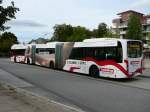 hamburger-hochbahn-ag-hha Mein Lieblings VanHool 8710 an der Endschleife in HH-Burgwedel mit der gigantischen edding-Werbung,am Do.10.09.09