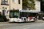 mercedes-benz-o-530-i-citaro Vehar aus M�lheim an der Ruhr ist Besitzer dieses Mercedes O 530 
(MH-V 7000) Baujahr 2005. 
Er steht am 21.9.2008 auf dem Pausenplatz am Kettwiger Markt.
Er ist f�r diesen Tag auf der Linie 151 nach M�lheim Boverstrasse eingeplant.
Er tr�gt Werbung f�r M�bel Bernsk�tter.