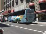 Setra S 400er Serie (Top Class) Setra S 417 HDH (US-Version)'Super Sightseeing Tours', Heckansicht. Aus versicherungstechnischen Gr�nden weist die amerikanische Version nur eine T�r (vorne) auf der Beifahrerseite auf, sowie eine geteilte Frontscheibe. Das Bild entstand am 26. Juli 2006 in Downtown San Francisco (Kalifornien / USA)