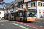 mercedes-benz-o-405-n-niederflur-stadtversion WSW 9775 auf der Linie 649 in Velbert.
Der Wagen tr�gt Werbung f�r Str�er.
Velbert Postamt 19.9.2009.