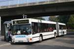 dusseldorf-rheinbahn Auto Langen DN TL 142 (EX Rheinbahn) aus J�llich als SEV auf der S6 zwischen Ratingen H�sel und D�sseldorf Raht.
Aufgenommen in Ratingen Ost am 20.9.2009.