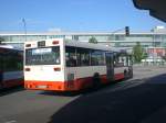 hamburg Mercedes-Benz O 405 N (Niederflur-Stadtversion) auf der Linie 142 nach Heimfeld am S-Bahnhof Harburg.