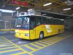 Kt. Graubunden Auf der SanBernadino-Route macht der Mercedes O404 TI 215 026 (Regie Bellinzona) auch beim Bahnhof Thusis halt.