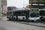 wuppertaler-stadtwerke WSW 0867 (W SW 8867) mit dem Schwebebahnexpress am HBF Wuppertal,27.12.2009.