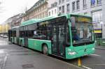 Mercedes Citaro mit der Betriebsnummer 719 steht am Claraplatz auf ...