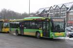 man-niederflurbus-3-generation-lions-city STO 666 (OB ST 9666) mit der Linie 143.
Aufgenommen an Bf Essen Borbeck,8.1.2010.