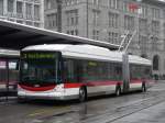 stgallen VBSG - Hess Swisstrolley BGT-N2C Nr.184 unterwegs auf der Linie 3 bei den Bushaltestellen vor dem Bahnhof St.Gallen am 10.01.2010