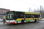 herne-strasenbahn-hernecastrop-rauxel-gmbh HCR 68 (HER CR 68) mit Werbung f�r die Kulinarische Symphonie.
Aufgenommen in Wanne Eickel,17.1.2010.