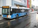saarbrucken Hier ist ein Citaro von Saarbahn und Bus zu sehen. Das Foto habe ich am 29.01.2010 auf dem Saarbr�cker-Rastfuhl gemacht. Leider fehlt ein St�ck vom Spiegel. Der Bus tr�gt Werbung eines Saarbr�cker Inkasso Unternehmens. Die Werbung ist erst seit kurzem auf dem Bus zu sehen.Leider ist auch der Schneefall auf dem Bild zu sehen.