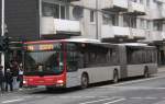 dusseldorf-rheinbahn Rheinbahn 8338 (D XN 8338) mit der Linie 746 auf der Schlo�str. am 21.1.2010.
