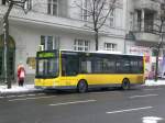 berlin MAN Midibus (Niederflur) auf der Linie 349 nach S-Bahnhof Grunewald am U-Bahnhof Theodor-Heuss-Platz.