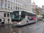 setra-s-400er-serie-comfort-class Setra S 415 GT-HD LK-Tours aus Frankreich am 12.12.2009 am Weihnachtsmarkt in Stuttgart.