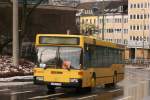 mercedes-benz-o-405-n-niederflur-stadtversion Meobus (E SH 729) wird als Schulbus eingesetzt.
Aufgenommen auf der Steelerstr. am 28.1.2010.