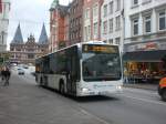 lubeck Mercedes-Benz O 530 II (Citaro Facelift) auf der Linie 2 nach Sudetenstra�e an der Haltestelle Holstentorplatz.