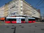 biel-bienne Hess Trolleybus f�hrt am Bahnhof Biel ein. Die Aufnahme stammt vom 29.09.2009.