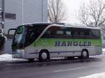 setra-s-400er-serie-top-class SETRA_S411HD von Hangler-Reisen wartet  vor dem Motel in Ried i.I. auf seine Fahrg�ste;100213