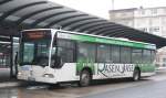 koblenz Zickenheiner (KO KA 996) mit Werbung f�r die Rasen Oase.
Hier am HBF Koblenz,12.2.2010.