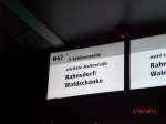 berlin Neue Anzeigetafeln in den Bussen Berlins. Sind aber nicht in allen eingebaut. Hier auf der Linie N67 nach S-Bahnhof Sch�neweide an der Haltestelle Rahnsdorf Waldsch�nke.