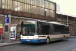 Neoplan N 44-Serie (Centroliner) NIAG 4704 (WES A 4704) mit dem SB10 am HBF Duisburg Osteingang,20.2.2010.