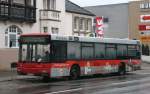 D�sseldorf, Rheinbahn Rheinbahn 7314 (Y 7314) mit Werbung f�r die Bieber Apotheke.
Hier mit der Linie 772 nach Heiligenhaus am Kettwiger Markt,23.2.2010.