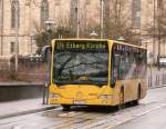Mercedes-Benz O 530 I (Citaro) Meobus (E MO 747) am Dreiringplatz mit der Linie 174 nach Eiberg Kirche.
25.2.2010