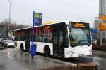 mercedes-benz-o-530-i-citaro EVAG 3405 (E VG 3405) am HBF Essen mit dem Folkwang Bus,26.2.2010.
Die EVAG hat 3 Fahrzeuge mit Werbung f�rs Museum Folkwang.