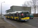 berlin Solaris Urbino auf der Linie X54 nach U-Bahnhof Hellersdorf an der Haltestelle Hohensch�nhausen Falkenberger Chaussee/Prendener Stra�e.