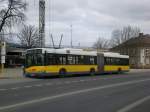 berlin Solaris Urbino auf der Linie 108 nach Waldesruh Mahlsdorfer Allee am S+U Bahnhof Lichtenberg.