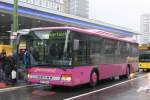 Setra S 300er-Serie NF Hermsdorf Reisen (ME HR 60) hat am 1.3.2010 SEV f�r die S-Bahnlinie 6 gefahren.
Sturmtief Cynthia hat auf der S-Bahnstrecke zwischen Essen HBF und D�sseldorf Wehrhahn sehr viel Schaden angerichtet.
Aufgenommen am HBF Essen.