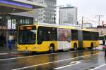 Mercedes-Benz O 530 II (Citaro Facelift) EVAG 4681 (E VG 4681) mit der Linie 145 zum Flughafen Essen/M�lheim.
Aufgenommen am HBF Essen,1.3.2010.
