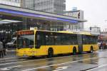 Mercedes-Benz O 530 I (Citaro) EVAG 4503 (E VG 4503) mit der Linie 155 nach Gelsenkirchen Rotthausen.
Aufgenommen am HBF Essen,1.3.2010.