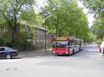dusseldorf-rheinbahn MAN NG 262 (Wagennummer 8227, Baujahr 1997) der Rheinbahn AG D�sseldorf. Der Bus ist im Einsatz als Stra�enbahnersatzverkehr f�r die Linie 709, zwischen D�sseldorf-Gerresheim, Krankenhaus und D�sseldorf-Flingern, Hoffeldstra�e. Grund sind Gleisbauarbeiten auf der Grafenberger Allee. Aufgenommen am 01.07.2007. Ort: D�sseldorf, Schl�terstra�e/Daimlerstra�e.