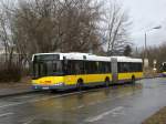 berlin Solaris Urbino als SEV f�r die Stra�enbahnlinie M4 zwischen Wei�ensee Sulzfelder Stra�e und Prenzlauer Berg Greifswalder Stra�e/Danziger Stra�e an der Haltestelle Wei�ensee Buschallee/Hansastra�e.
