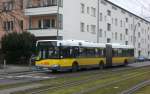 berlin Solaris Urbino als SEV f�r die Stra�enbahnlinie M4 zwischen Wei�ensee Sulzfelder Stra�e und Prenzlauer Berg Greifswalder Stra�e/Danziger Stra�e.