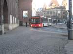 bremer-strasenbahn-ag-bsag Wagen 4577 steht an der Glocke in Bremen, da die eigentliche Bushalteposition an der Domsheide gerade nur f�rs durchfahren ist. 