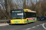 MAN Niederflurbus 2. Generation STOAG 559 (OB ST 9559) mit der Linie 957 nach Sterkrade Bf.
Aufgenommen auf der Ripshorsterstr. am 9.3.2010.