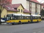 berlin Solaris Urbino auf der Linie 255 nach Wei�ensee Schwarzelfenweg an der Haltestelle Rathaus Wei�ensee.