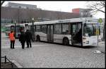 mercedes-benz-o-405-n-niederflur-stadtversion Dieses wei�e Doppel fuhr im S-Bahnersatzverkehr. Vorne ein Mercedes Benz O 405 N der Fa. Der Tempelhofer, der 2009 von der BVG verkauft wurde (ex BVG 1089, gesehen Hennigsdorf b. Berlin 17.03.2010)